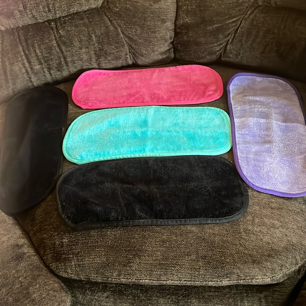 New Without Tags~Set Of 5 Multicolored Large Re~Useable Facial Wash Cloths - Picture 2 of 6